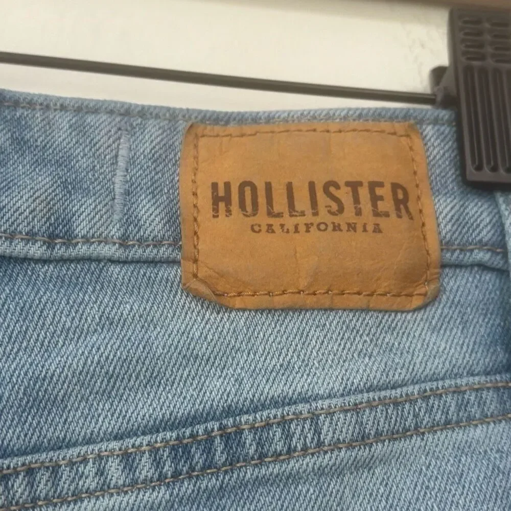 Hollister Curvy Ultra High Riser Dad Jean Light Wash Size‎ 0
